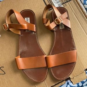 Steve Madden Donddi Sandal